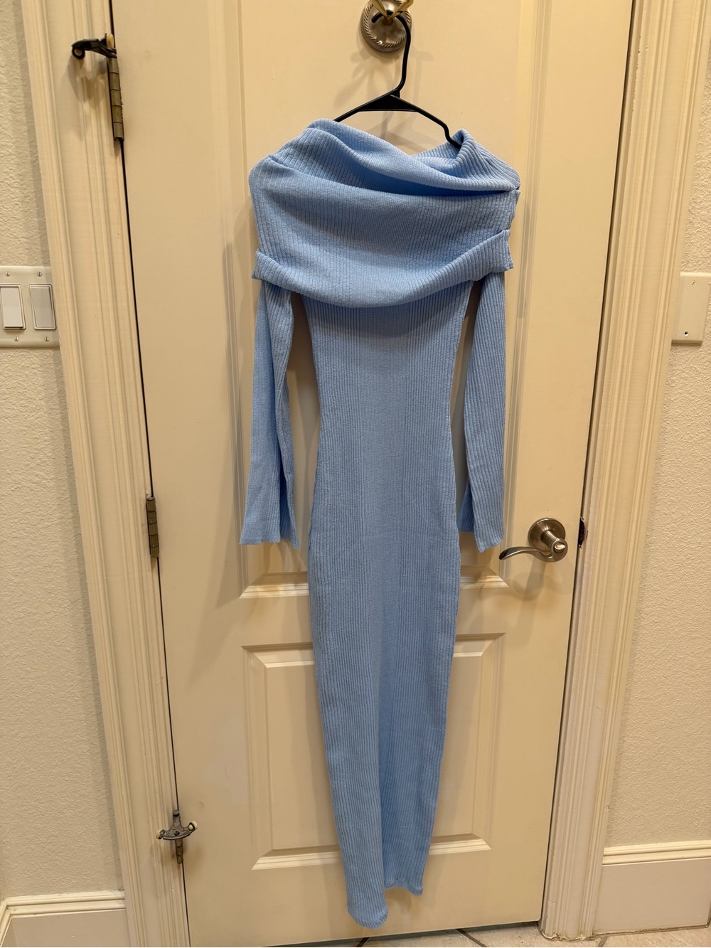 SER.O.YA Light Blue Off-Shoulder Ribbed Maxi Dress